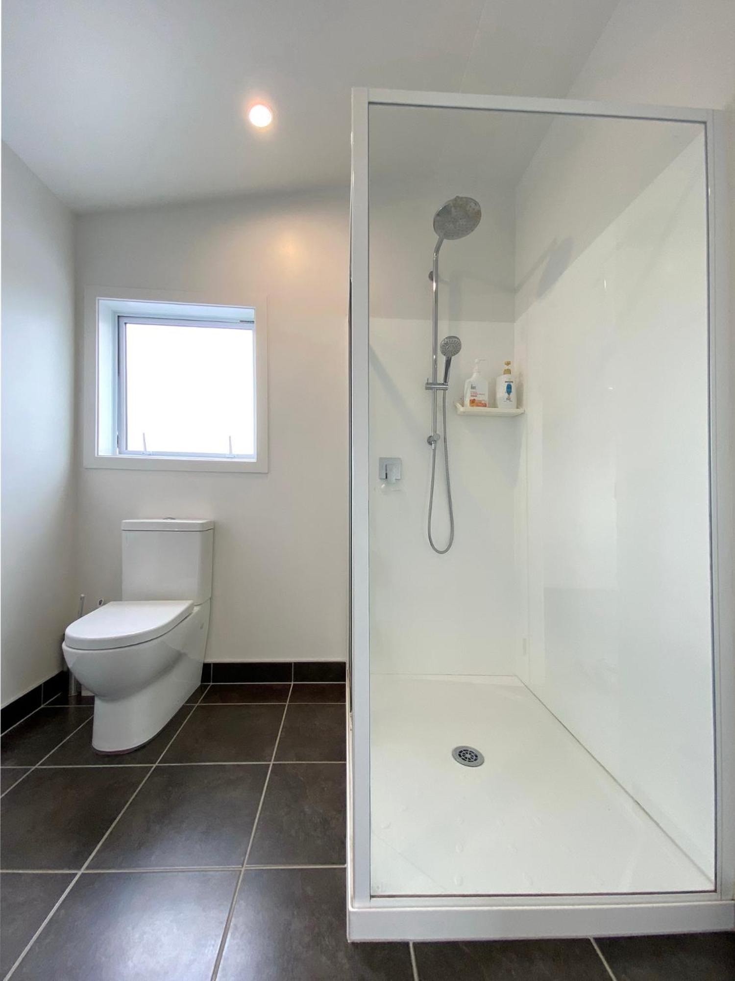 7Br 3Bh Beach Escape. 2 Min To Browns Bay Beach Auckland Ngoại thất bức ảnh